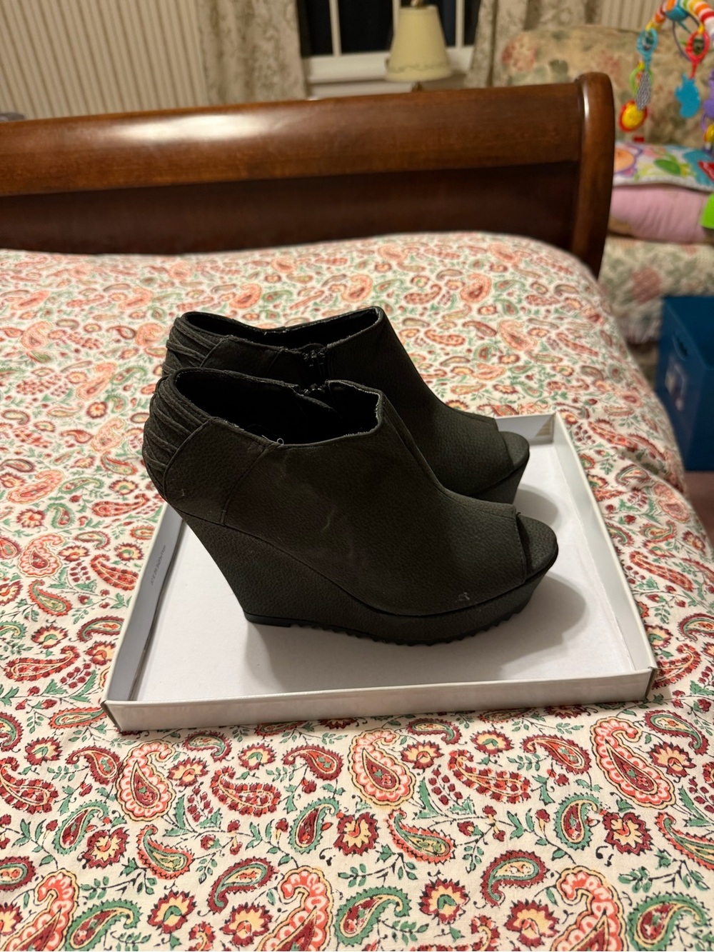 Charlotte Russe Black Peep-Toe Wedge Booties